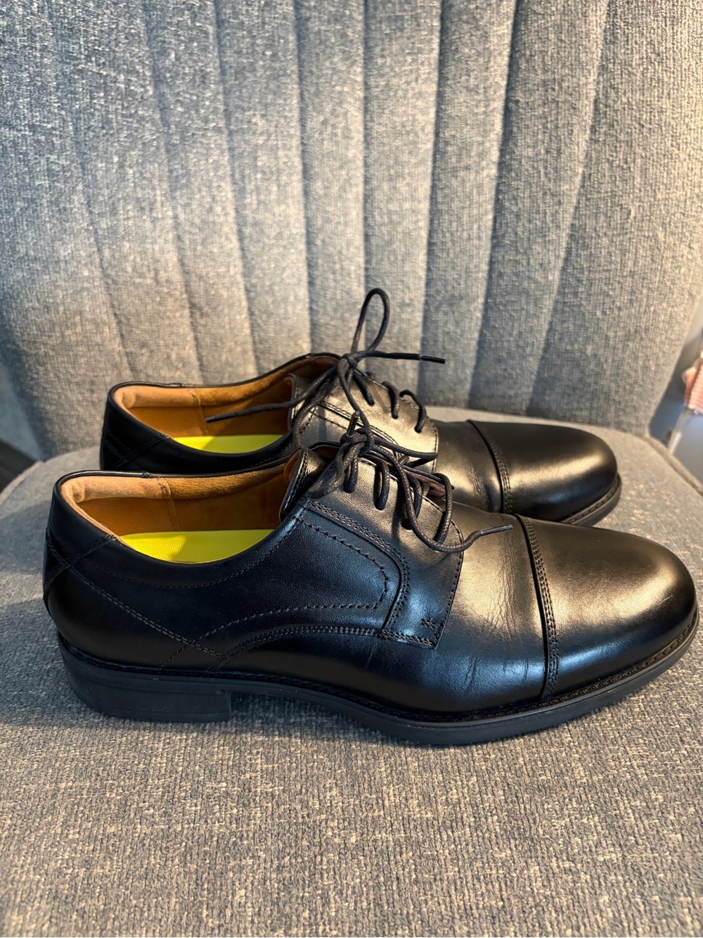 Florsheim Comfortech Black Leather Cap Toe Dress Shoes 8 3E Worn Once